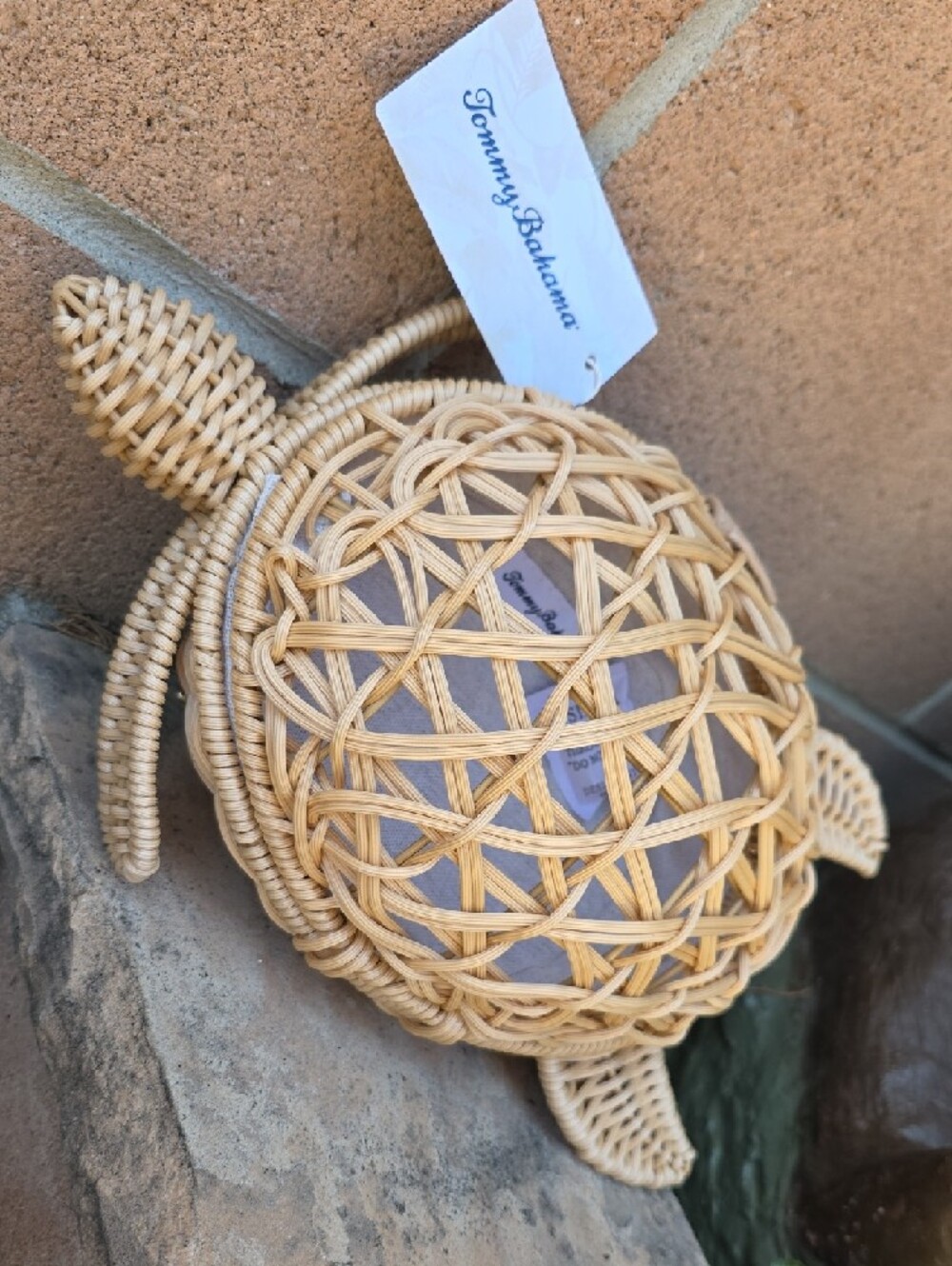 Tommy Bahama Natural Tan Woven Turtle Crossbody Bag with Gold Chain - Picture 3 of 9